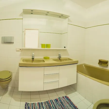 Apartment Else